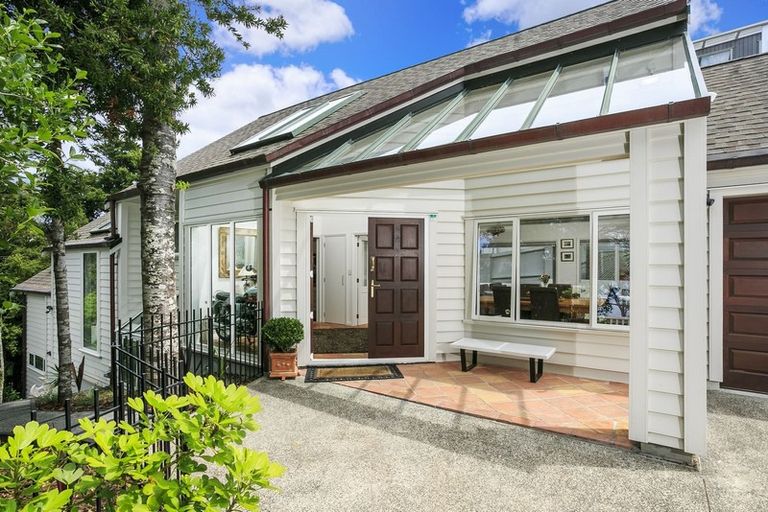 Photo of property in 41c Seaview Avenue, Northcote, Auckland, 0627
