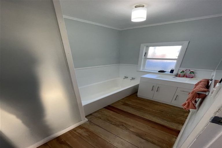 Photo of property in 62 Wordsworth Street, Leamington, Cambridge, 3432