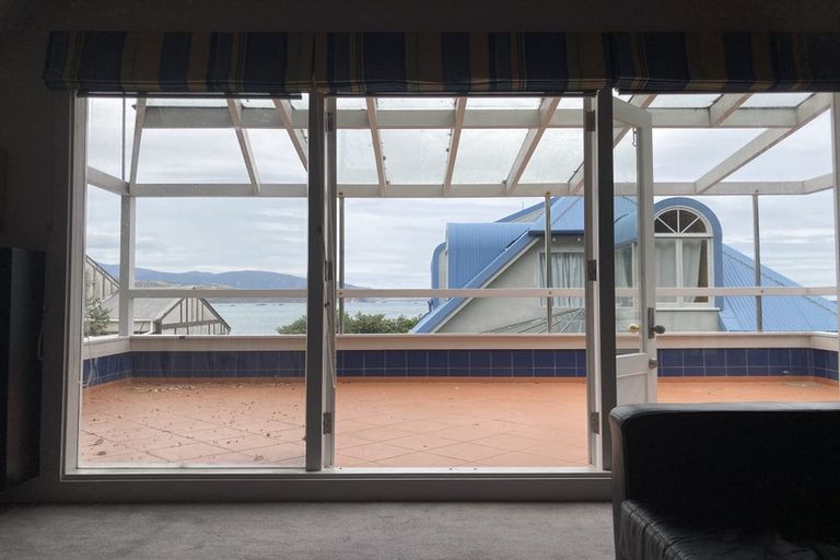 Photo of property in 133a Breaker Bay Road, Breaker Bay, Wellington, 6022