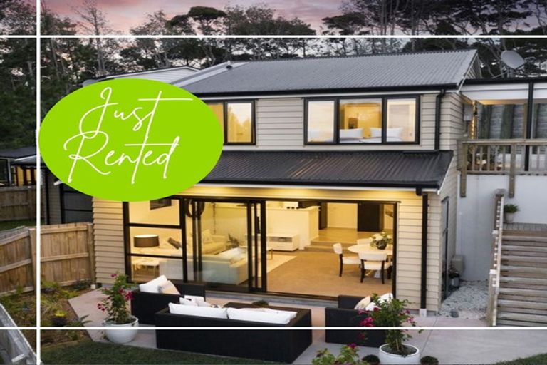 Photo of property in 2/15d Verran Road, Birkenhead, Auckland, 0626