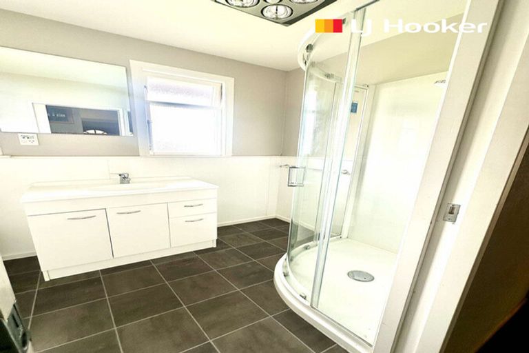 Photo of property in 28 Caldwell Street, Brockville, Dunedin, 9011