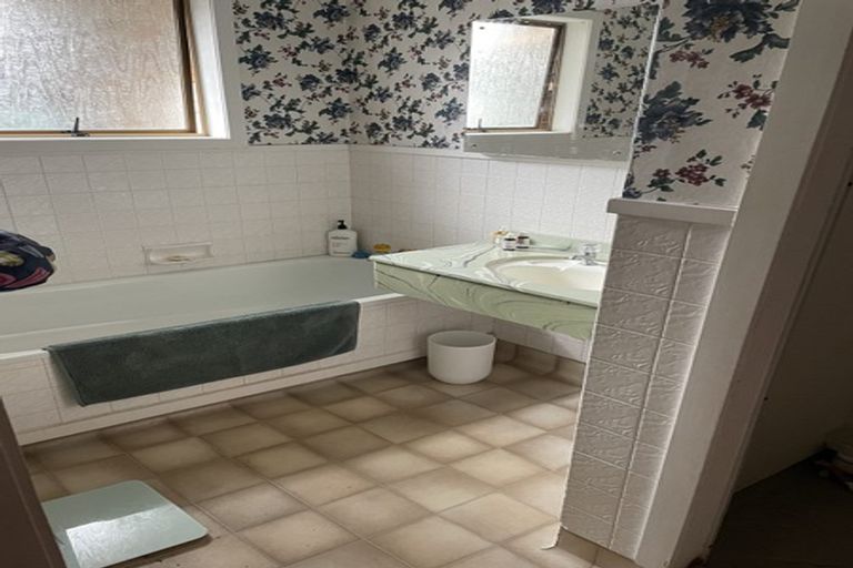 Photo of property in 1 Sunshine Rise, Raglan, 3225