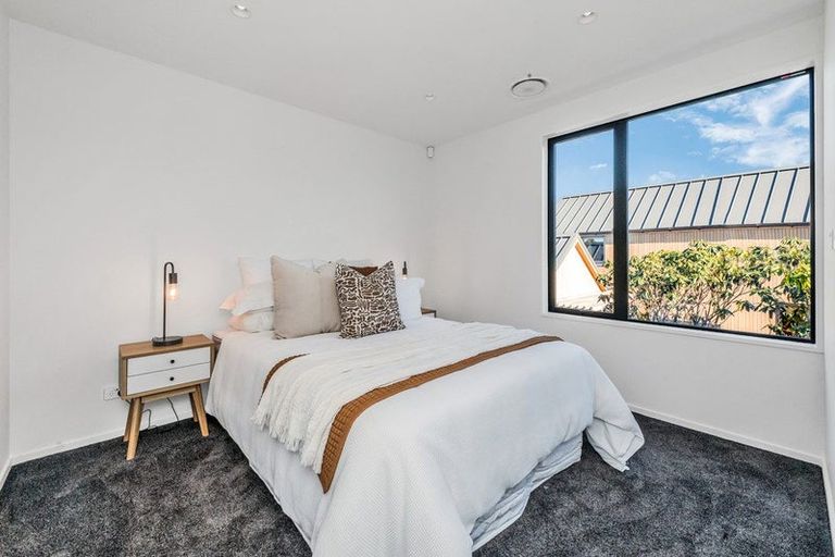 Photo of property in 68a Wai-iti Terrace, Bryndwr, Christchurch, 8052