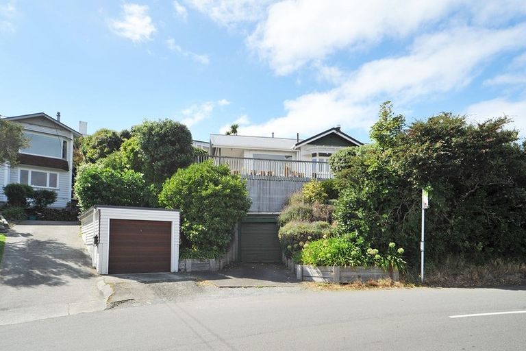 Photo of property in 25 Seatoun Heights Road, Miramar, Wellington, 6022