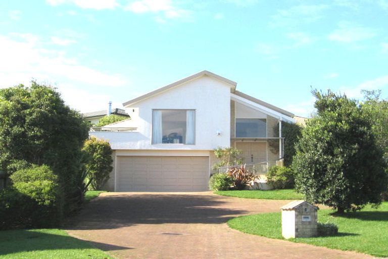 Photo of property in 6 Alf Place, Somerville, Auckland, 2014