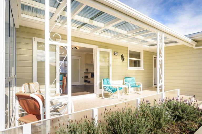 Photo of property in 10 Bond Street, Marton, 4710