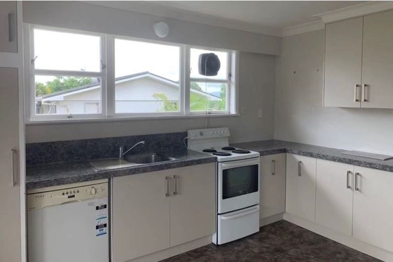 Photo of property in 176 Ngatai Road, Otumoetai, Tauranga, 3110