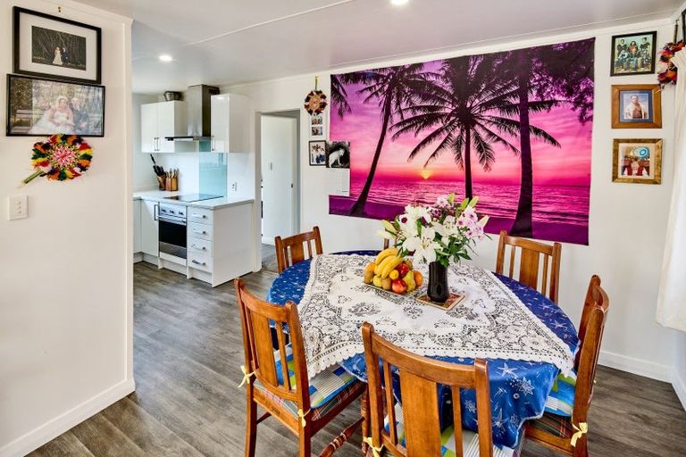 Photo of property in 2 Wellington Road, Wainuiomata, Lower Hutt, 5014