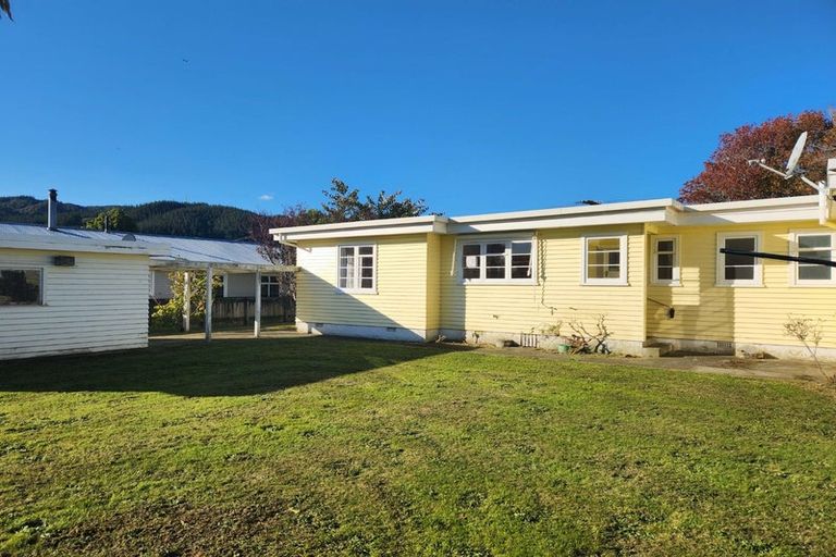 Photo of property in 63 Golders Road, Elderslea, Upper Hutt, 5018
