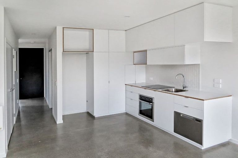 Photo of property in 35 Te Ara O Paetutu, Petone, Lower Hutt, 5012