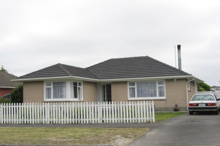 Photo of property in 19 Orrick Crescent, Avondale, Christchurch, 8061