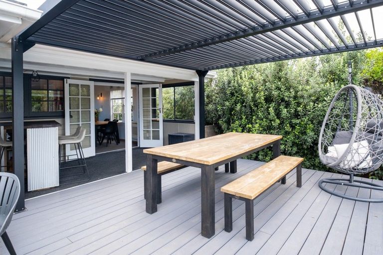 Photo of property in 8 East Road, Haumoana, 4102