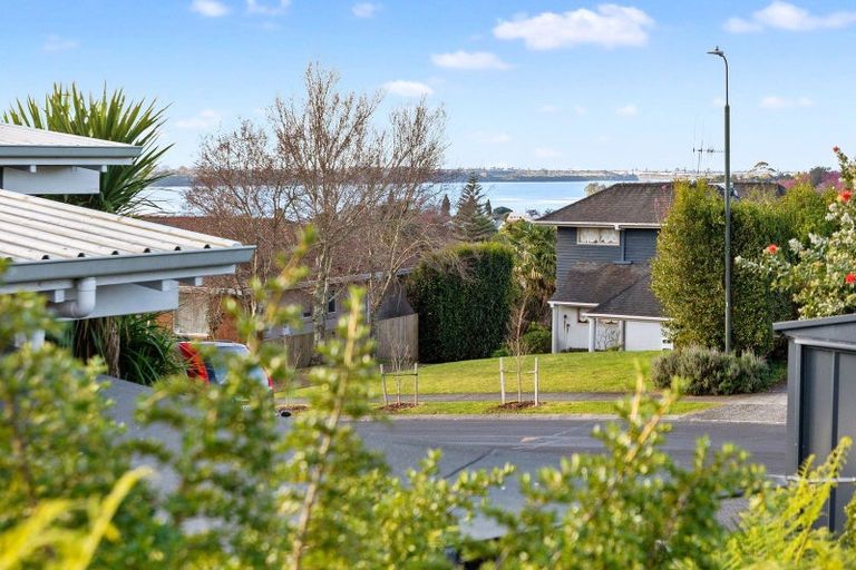 Photo of property in 10 Homestead Place, Welcome Bay, Tauranga, 3112