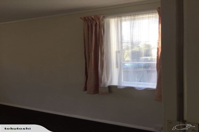 Photo of property in 79 Broderick Road, Johnsonville, Wellington, 6037