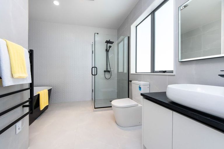 Photo of property in 20 Evergreen Parade, Rosehill, Papakura, 2113