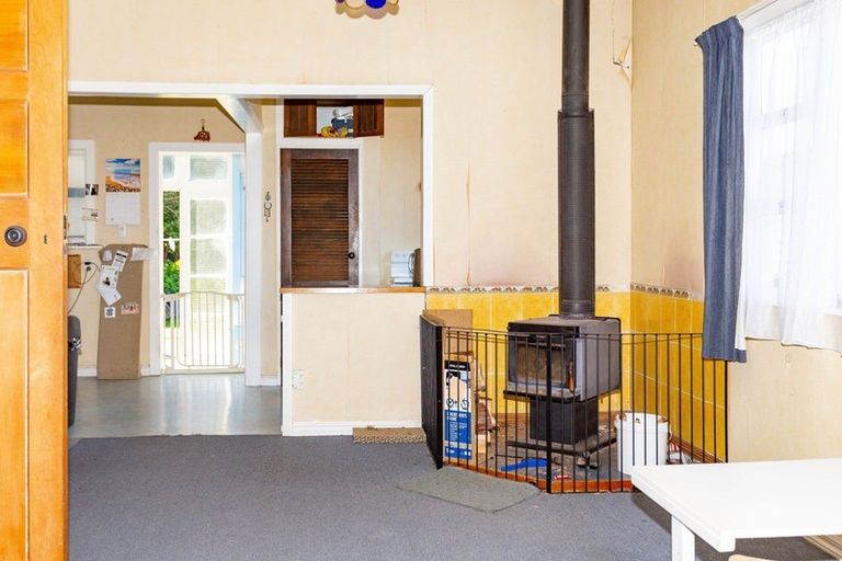 Photo of property in 22 Gonville Avenue, Gonville, Whanganui, 4501