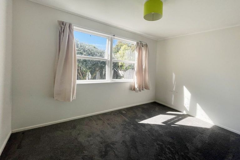 Photo of property in 7 Mcquarrie Avenue, Wattle Downs, Auckland, 2103