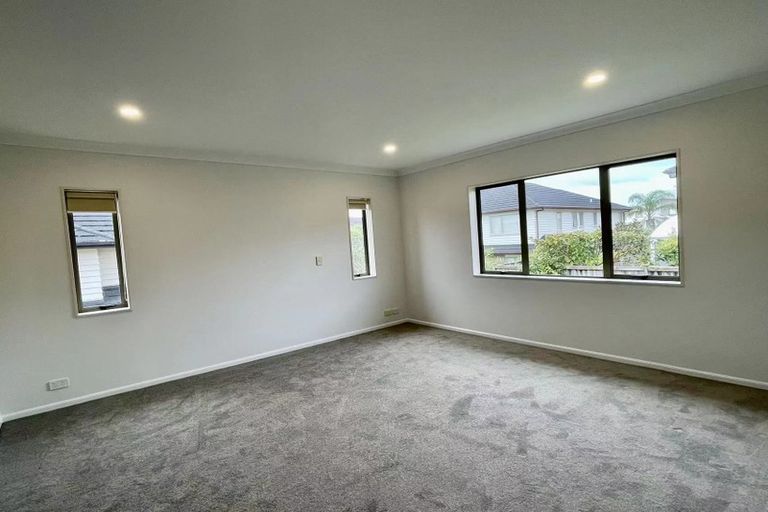 Photo of property in 6 Oak Bark Drive, Schnapper Rock, Auckland, 0632