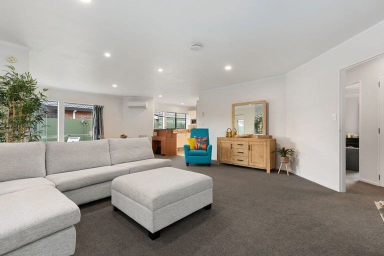 Photo of property in 19 Matapihi Road, Mount Maunganui, 3116