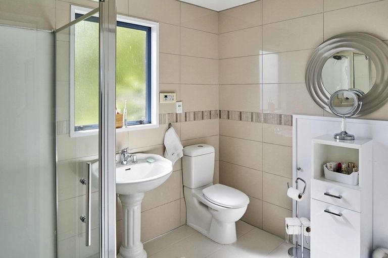 Photo of property in 30 Moana Road, Plimmerton, Porirua, 5026