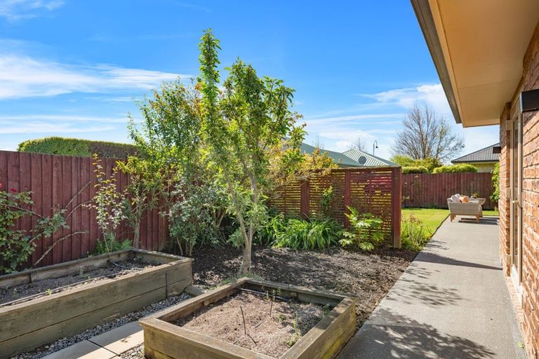 Photo of property in 43a Coolspring Way, Redwood, Christchurch, 8051