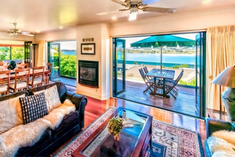 Photo of property in 27 Callender Place, Shelly Park, Auckland, 2014