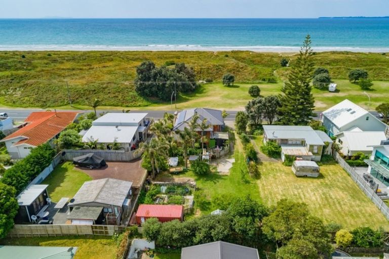 Photo of property in 704b Papamoa Beach Road, Papamoa Beach, Papamoa, 3118