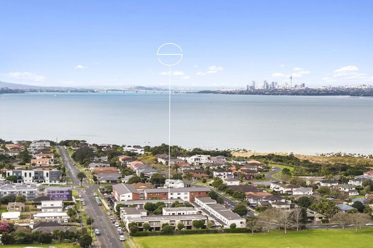 Photo of property in 5/17 Harbour View Road, Te Atatu Peninsula, Auckland, 0610