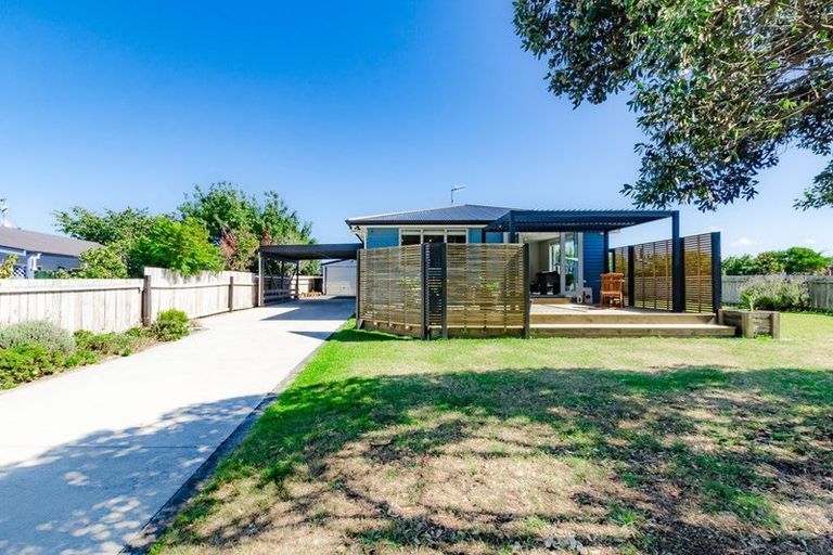 Photo of property in 1 Anikia Court, Paraparaumu, 5032