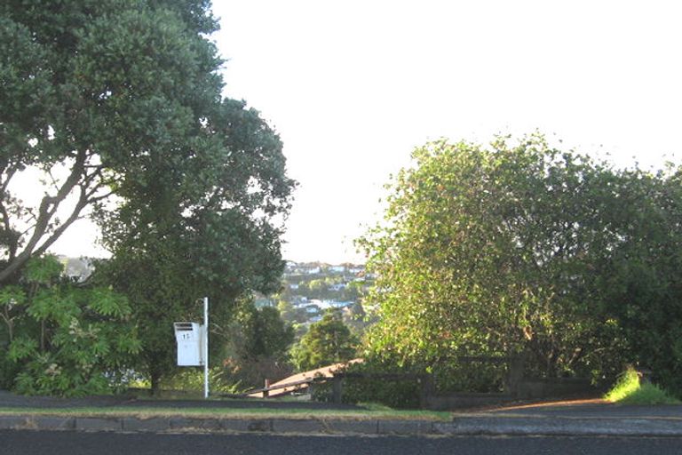 Photo of property in 15 Monarch Avenue, Hillcrest, Auckland, 0627