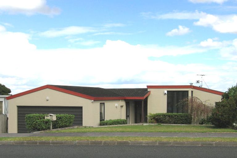 Photo of property in 131 West Harbour Drive, West Harbour, Auckland, 0618