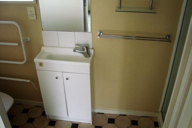 Photo of property in 3/538 Barbadoes Street, Edgeware, Christchurch, 8013