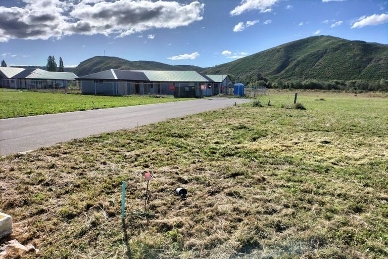 Photo of property in 17 William Dale Place, Wakefield, 7025