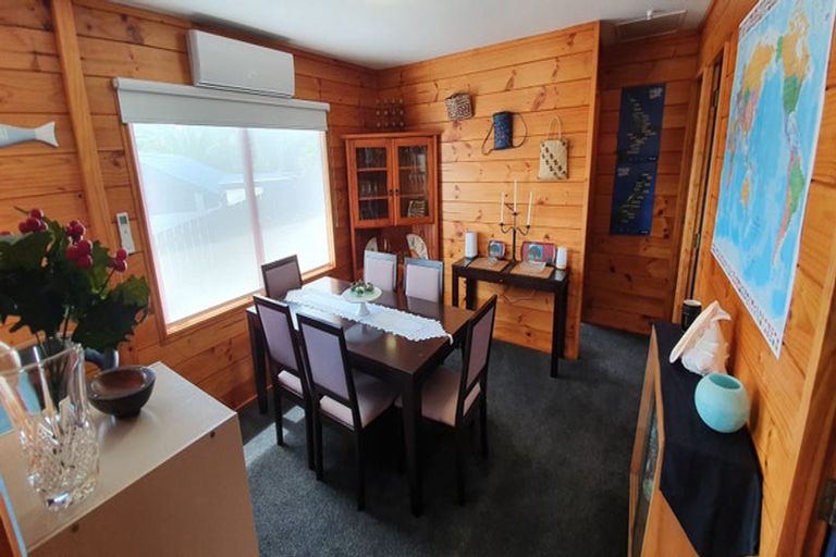 Photo of property in 39a Pohutukawa Avenue, Shelly Park, Auckland, 2014