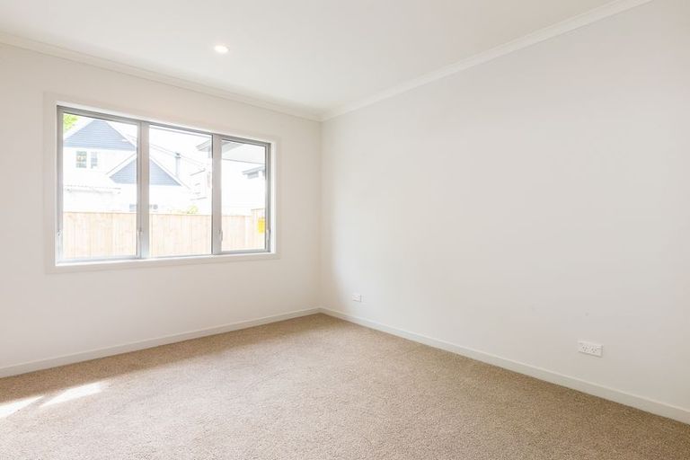 Photo of property in 4 Montgomery Terrace, Hokowhitu, Palmerston North, 4410