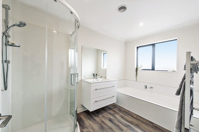 Photo of property in 8 Suffolk Drive, Kirwee, 7571