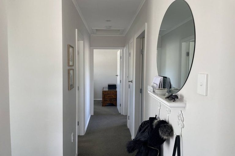 Photo of property in 71 Waipounamu Drive, Kelson, Lower Hutt, 5010