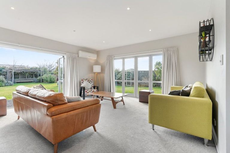 Photo of property in 23 Carrington Drive, Carterton, 5713
