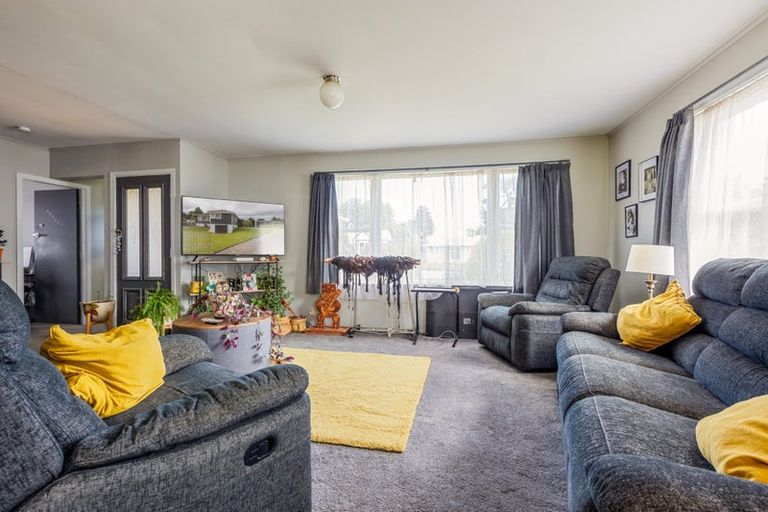 Photo of property in 12 Bridge Street, Eketahuna, 4900