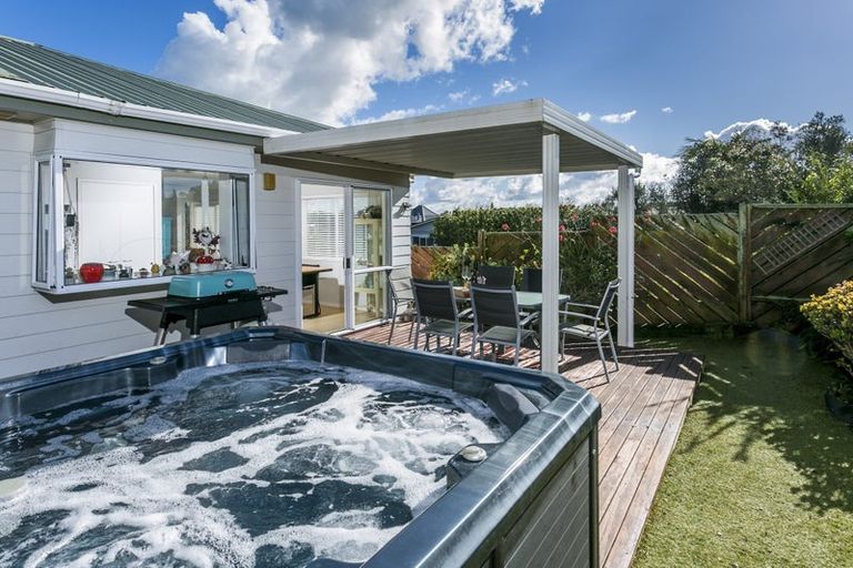 Photo of property in 3/8 Opua Street, Belmont, Auckland, 0622