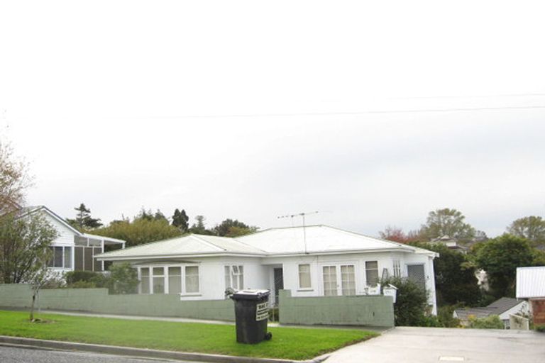 Photo of property in 34a Selwyn Road, Cockle Bay, Auckland, 2014