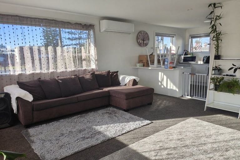 Photo of property in 156 Lincoln Road, Henderson, Auckland, 0610