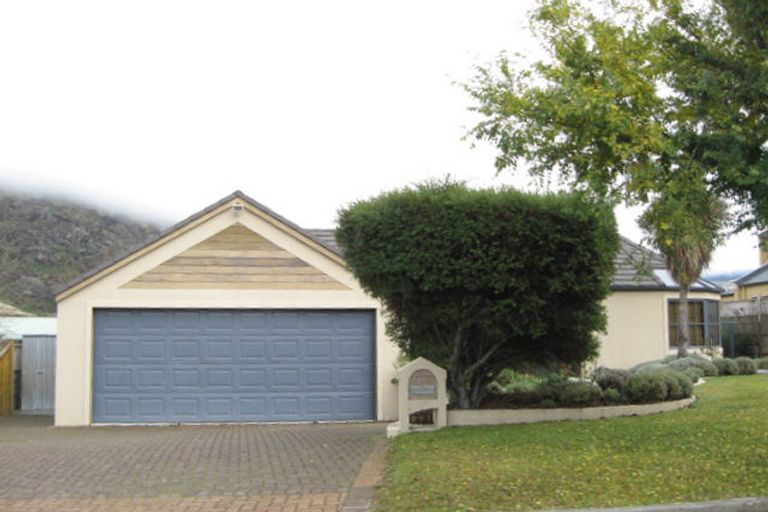 Photo of property in 42 Elm Tree Avenue, Frankton, Queenstown, 9300