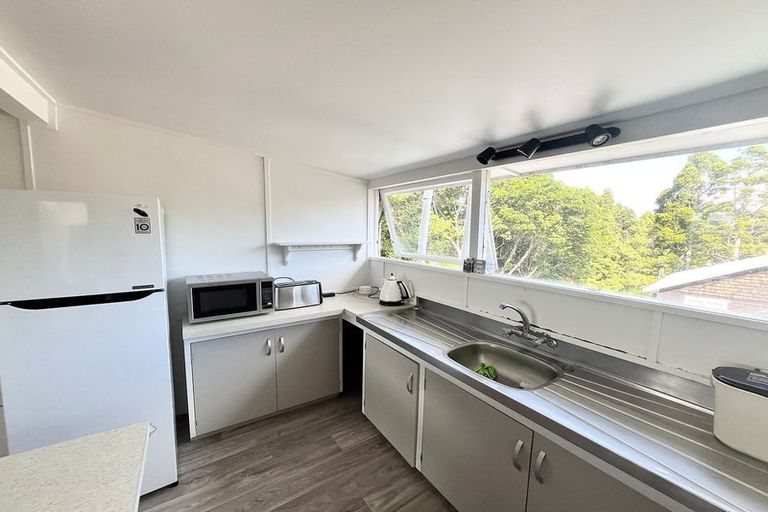 Photo of property in 36 Rangatira Road, Birkenhead, Auckland, 0626