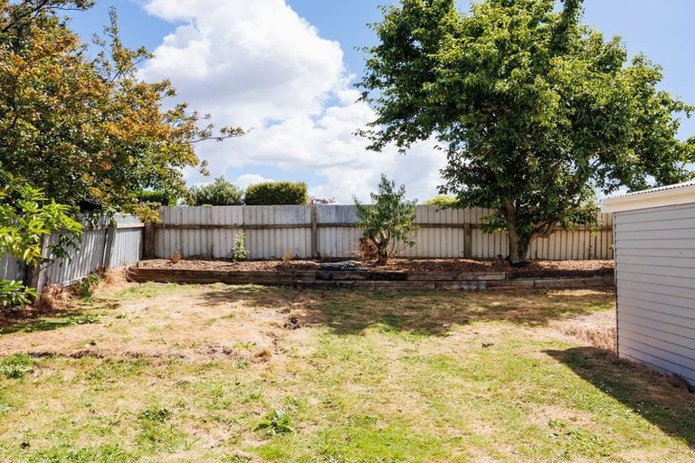 Photo of property in 4 Ngarimu Street, Roslyn, Palmerston North, 4414