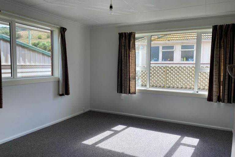 Photo of property in 28 Harlech Street, Oamaru North, Oamaru, 9400