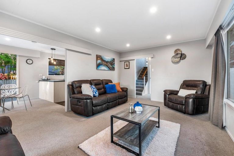Photo of property in 75a Sturges Road, Henderson, Auckland, 0612