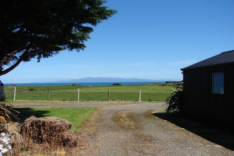 Photo of property in 34 Thompson Road, Tihaka, Riverton, 9881