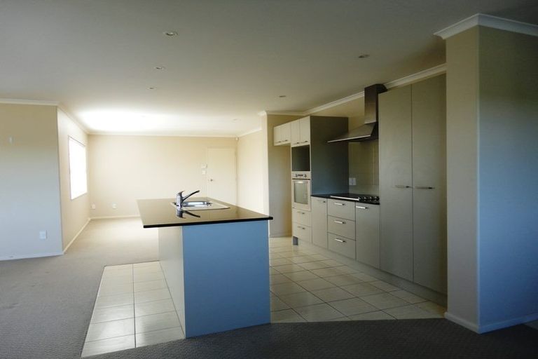 Photo of property in 9 Savona Drive, Flat Bush, Auckland, 2016