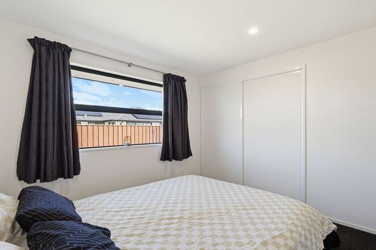Photo of property in 10 Shillingford Boulevard, Rolleston, 7615